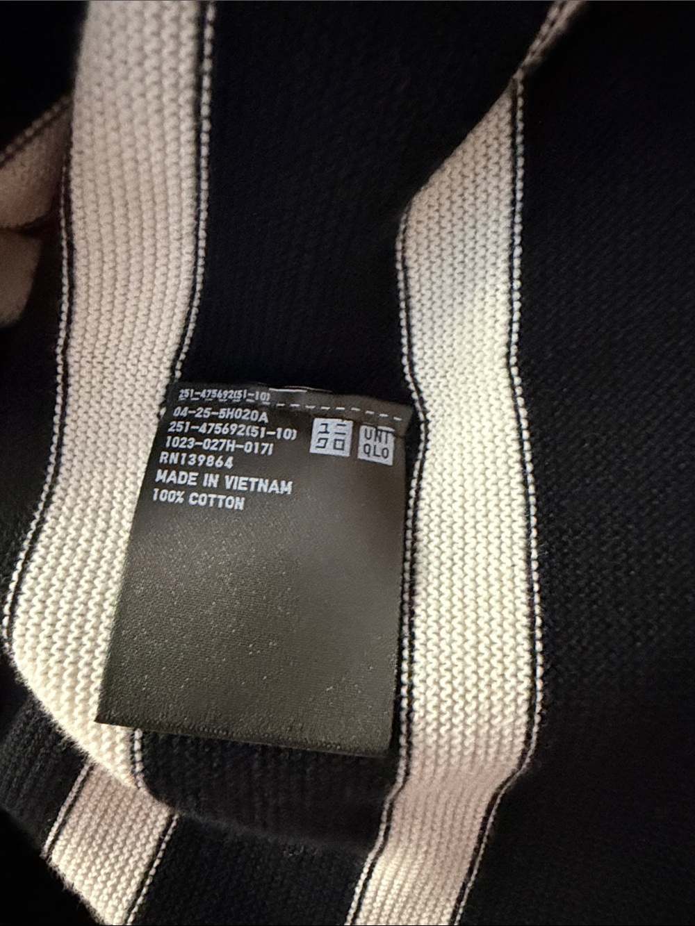 Uniqlo 3D Knit Cotton Sweater Black/White Stripes Sz L - Picture 7 of 7